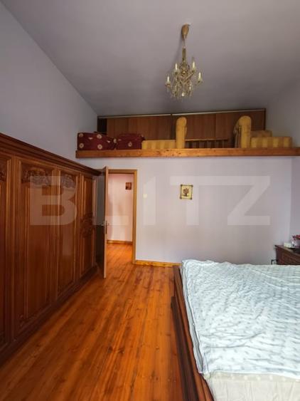 Apartament cu 3 camere decomandat, mobilat în P-ța Maria