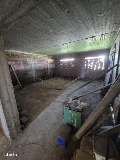 Casă cu 5 camere cu Teren 1700 Mp în Luizi-Călugăra