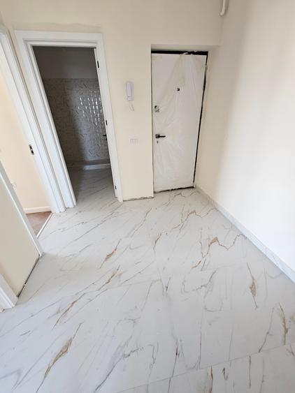Apartament cu 2 camere decomandat în Haliu
