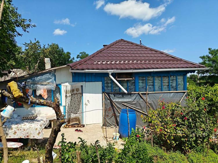 Casă cu 3 camere în Tanacu