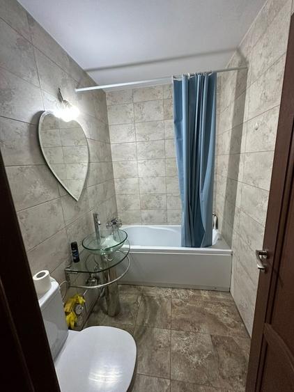 Apartament cu 2 camere semidecomandat în Titan