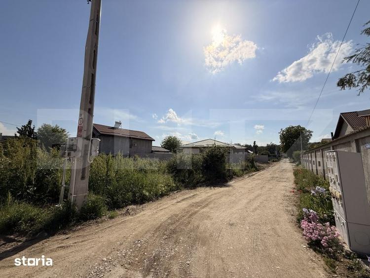 Teren de 450 mp, în Podari