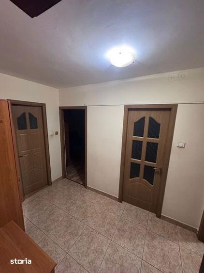 Apartament cu 2 camere decomandat, mobilat în Tomis III