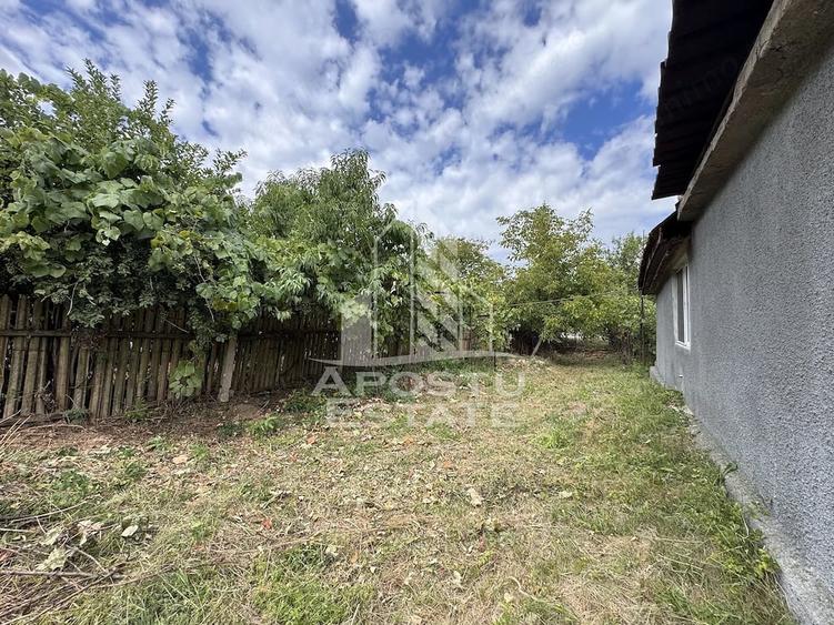 Casă cu 3 camere cu Teren 841 Mp în Răcăștia