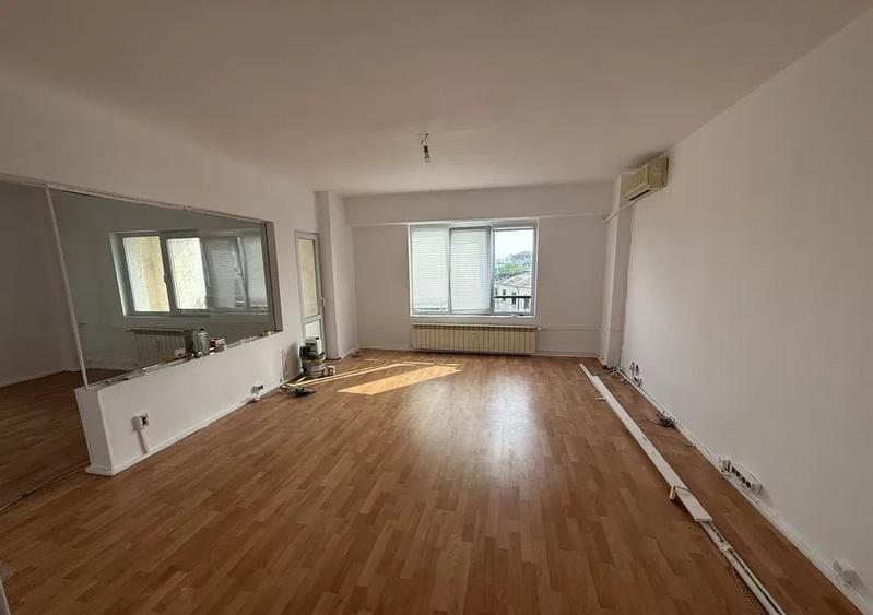 Apartament cu 3 camere decomandat în Alba Iulia