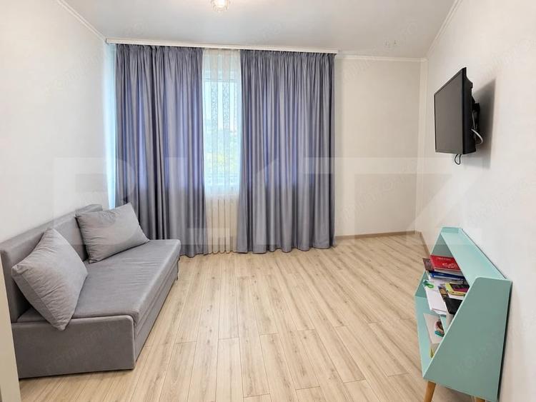 Apartament cu 3 camere decomandat în Filiași