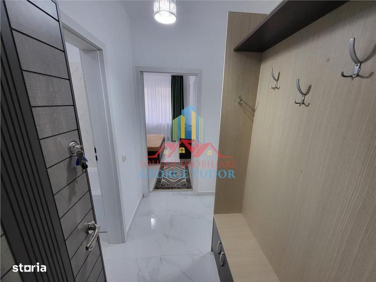 Apartament cu 2 camere semidecomandat în Roșu