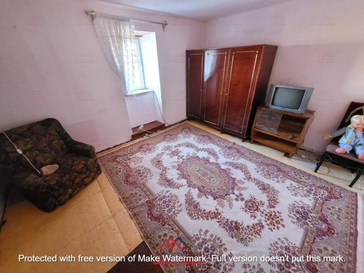 Apartament cu 4 camere semidecomandat în Central