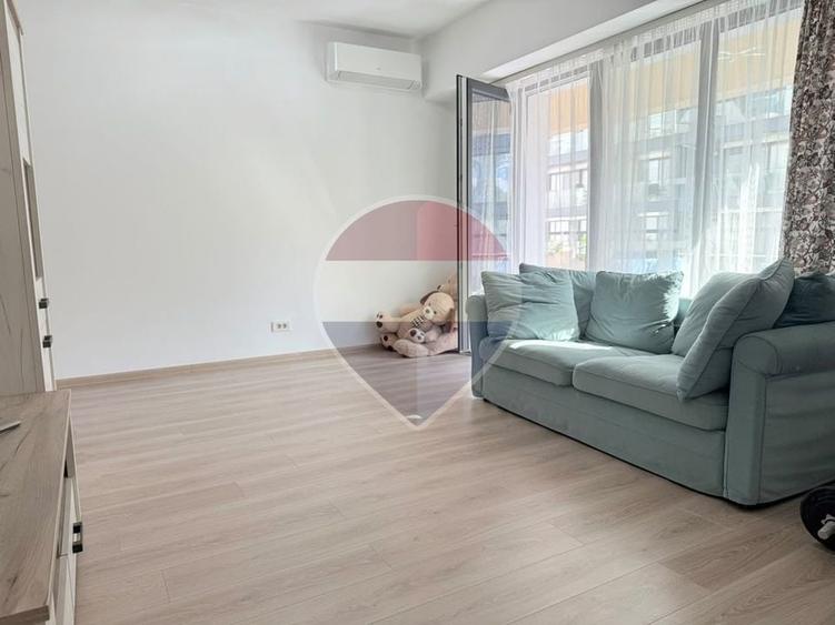 Apartament cu 2 camere semidecomandat în Basarab