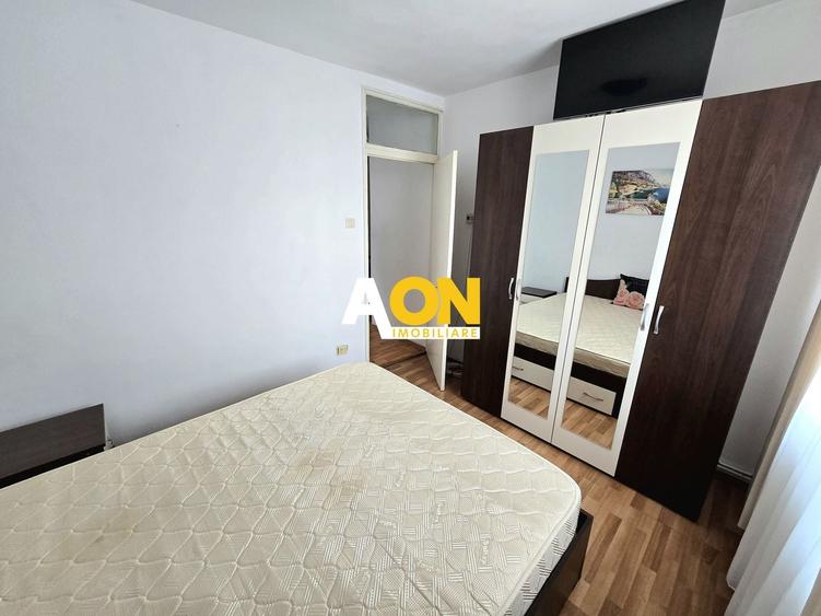 Apartament cu 4 camere decomandat, mobilat în Ampoi 3