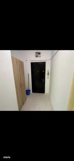 Apartament cu 2 camere semidecomandat în 1 Mai — fotografia 1