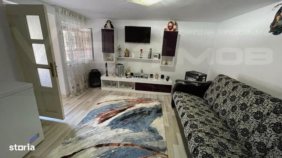 Casa de vanzare - Com. Gura Vaii
