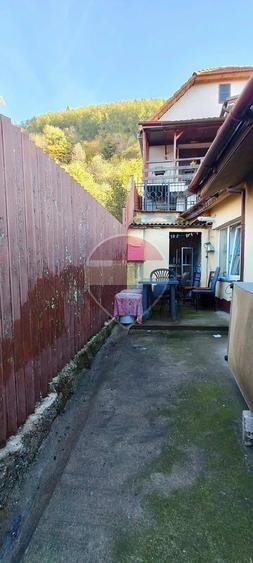 Casă cu 3 camere cu Teren 150 Mp în Schei