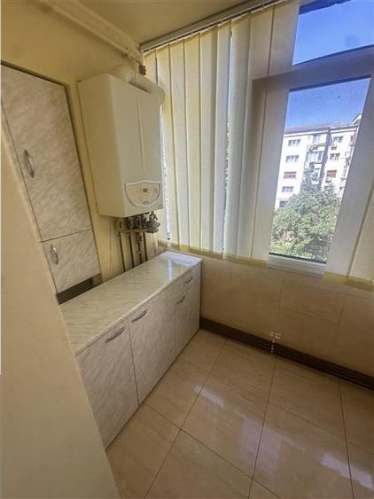 Apartament cu 2 camere decomandat, mobilat în Lipovei