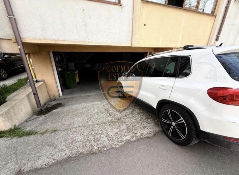 Apartament cu 3 camere decomandat, mobilat în Primo
