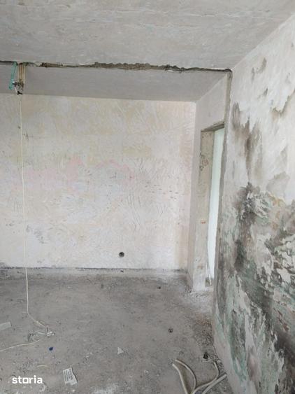 Apartament cu 2 camere decomandat în Mărăței