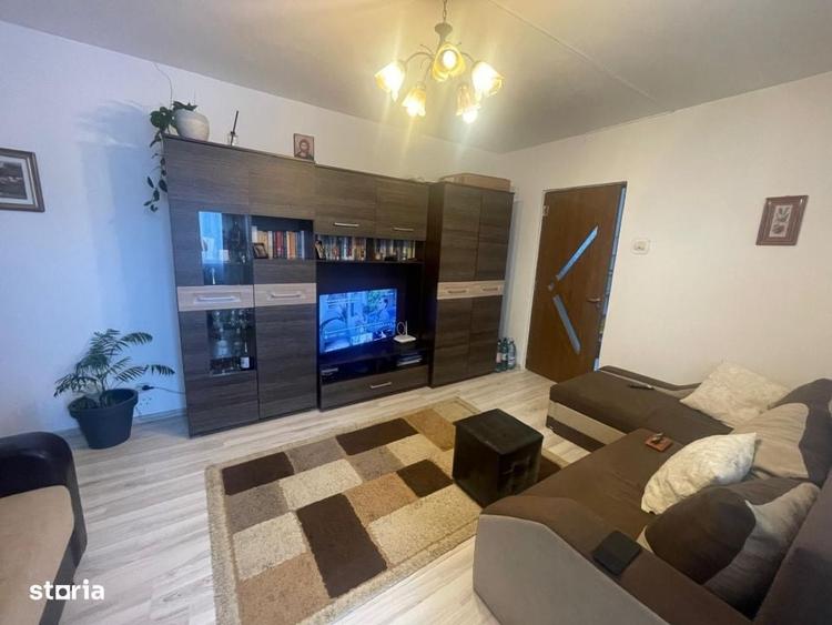 Apartament cu 3 camere în Valea Rosie