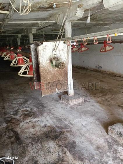 Spațiu comercial, de 10,000 mp, în Central
