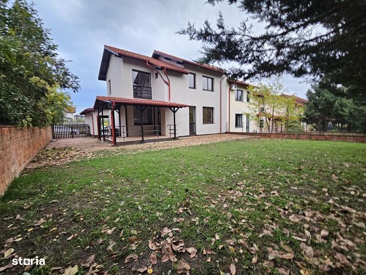 Casă cu 4 camere cu Teren 450 Mp în Ștefănești