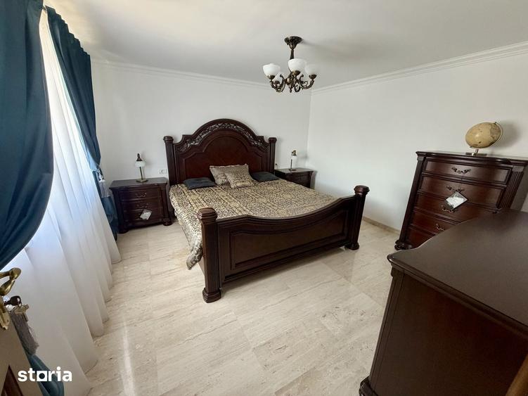 Casă cu 5 camere cu Teren 1040 Mp în Sânandrei