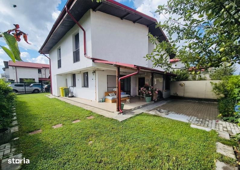 Casă cu 3 camere în Odăi