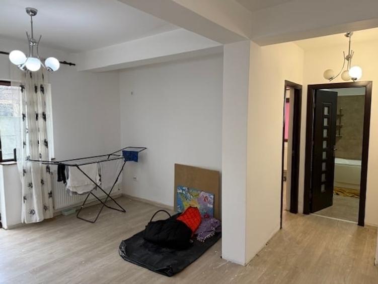 Apartament cu 2 camere semidecomandat în Bragadiru