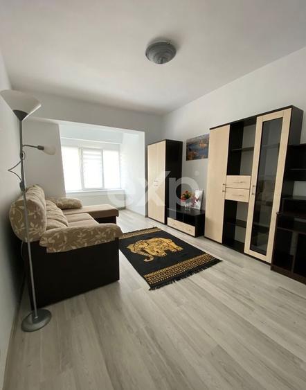 Apartament cu 2 camere decomandat, mobilat în Semicentral