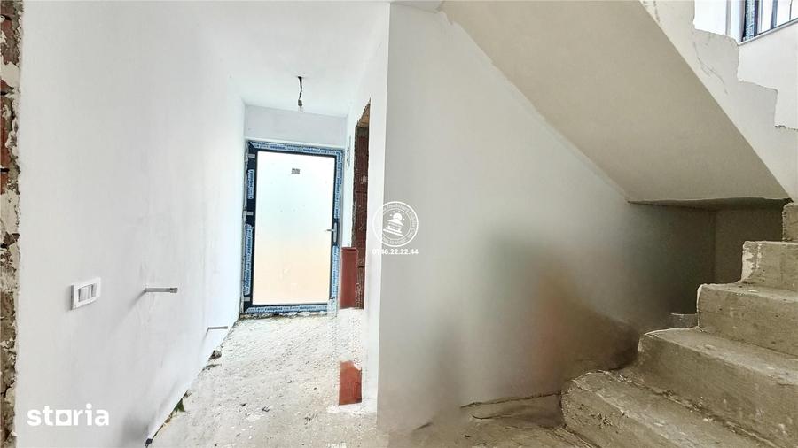 Casă cu 4 camere cu Teren 450 Mp în Central