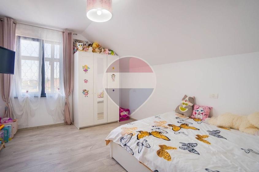 Casă individuală cu 4 camere cu Teren 476 Mp în Prejmer