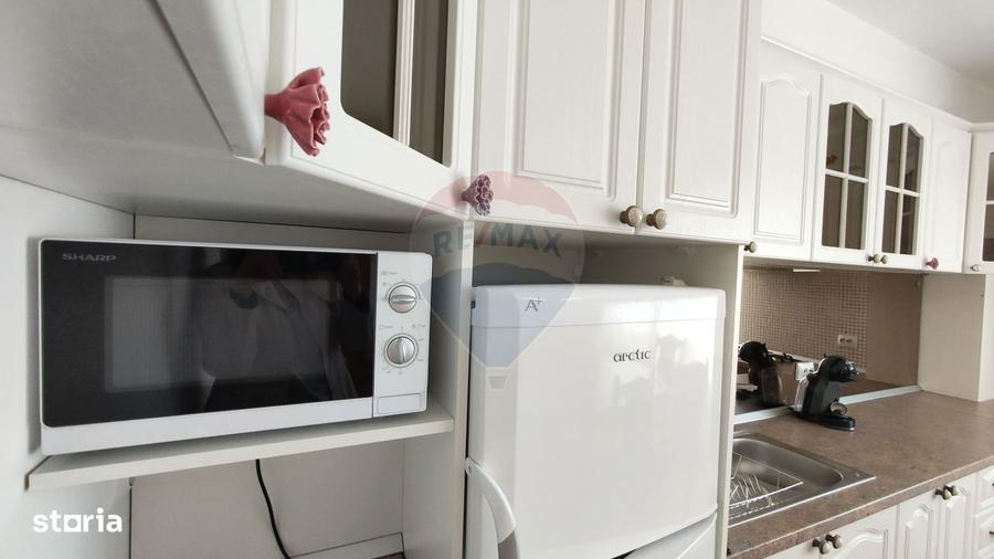 Apartament cu 3 camere, mobilat în Mărăști