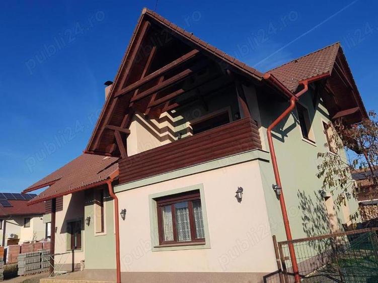 Casă cu 5 camere cu Teren 947 Mp în Giarmata