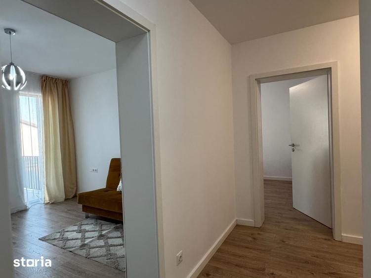 Apartament cu 3 camere, mobilat în Sud