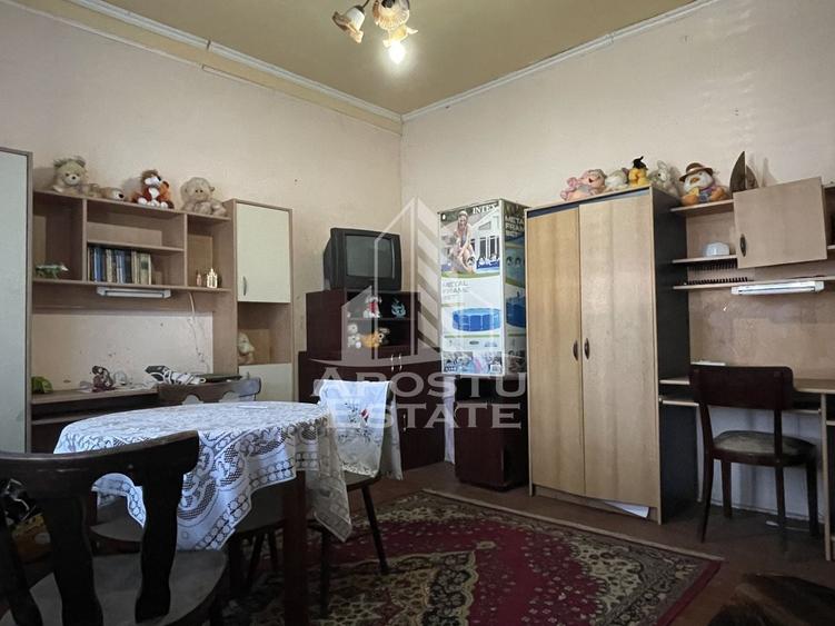 Casă individuală cu 3 camere cu Canalizare în Dâmbovița