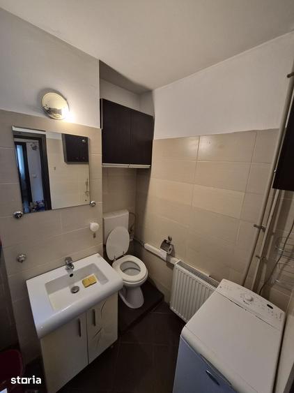 Apartament cu 2 camere decomandat în Valea Ialomiței