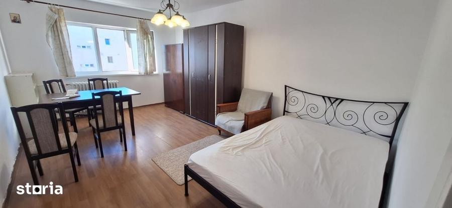 Apartament cu 2 camere decomandat în Zorilor