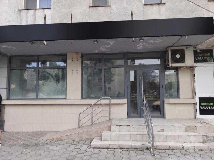 Spațiu comercial, de 72 mp, în Alexandru cel Bun