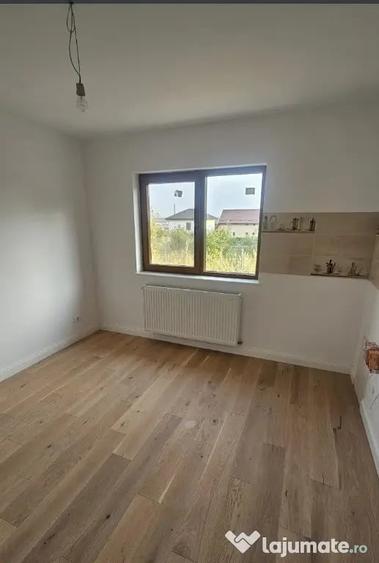 Casă cu 4 camere cu Teren 450 Mp în Burdujeni