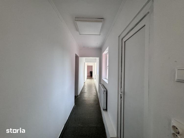 Spațiu comercial, de 250 mp, în Central