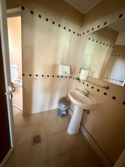 Hotel/Pensiune, de 660 mp, în Micești