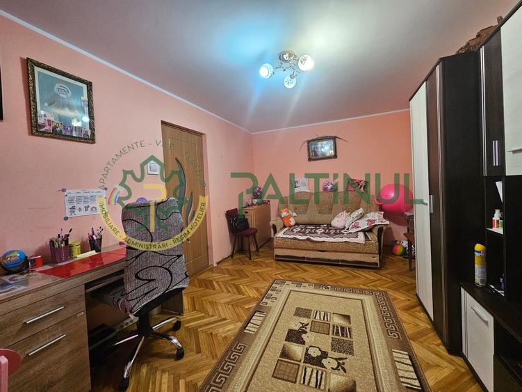 Apartament cu 2 camere decomandat în Vasile Aaron