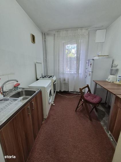 Apartament cu 2 camere semidecomandat în 1 Mai