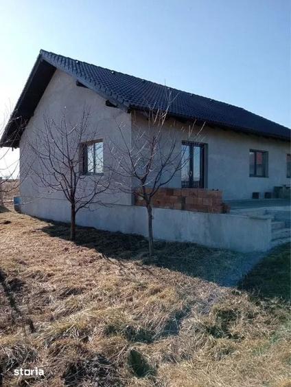 Casă cu Teren 480 Mp în Bartolomeu