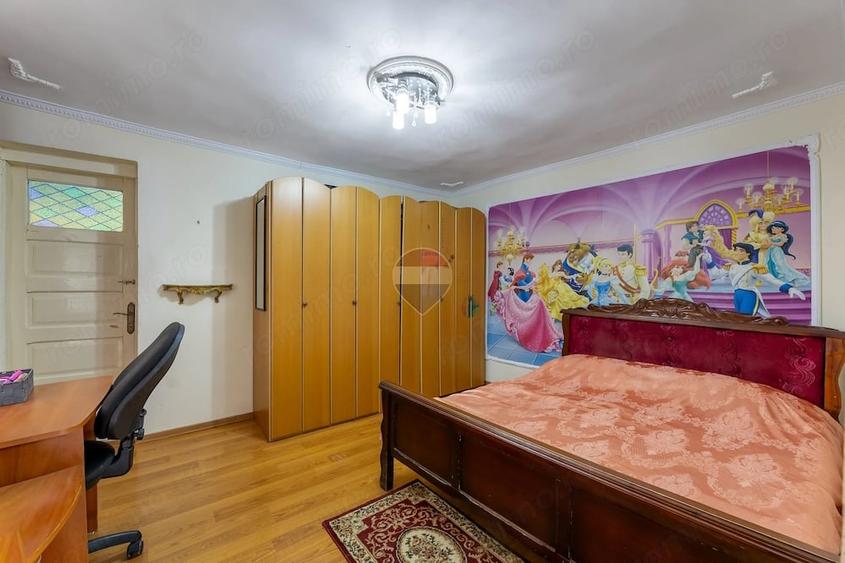 Casă cu 4 camere în Pârneava
