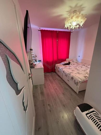 Apartament cu 3 camere decomandat în Zimbru