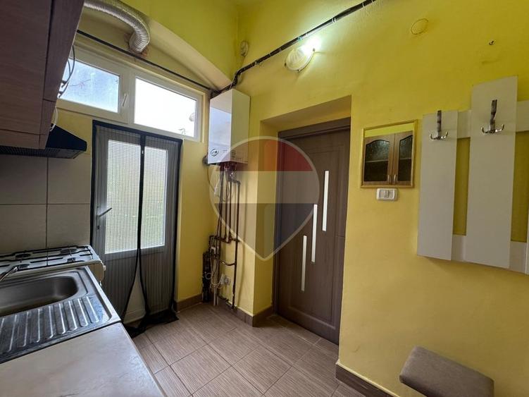 Apartament cu 2 camere semidecomandat în Ultracentral