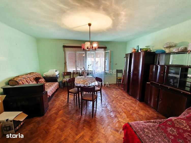 Casă cu 2 camere în Central