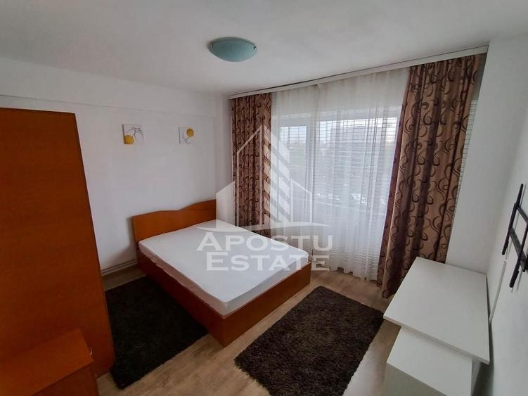 Apartament cu 3 camere decomandat, mobilat în Circumvalațiunii