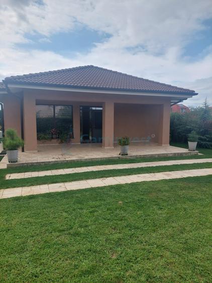 Casă individuală cu 4 camere cu Teren 700 Mp în Sud-Vest
