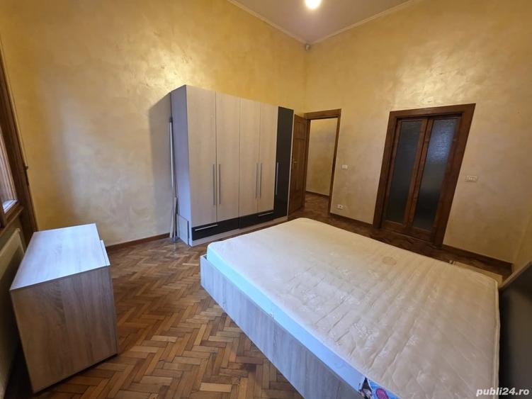 Apartament cu 3 camere semidecomandat în Ultracentral