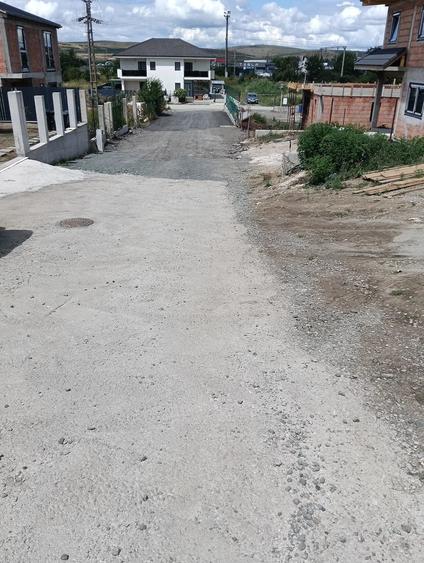 Casă cu Teren 450 Mp în Aeroport